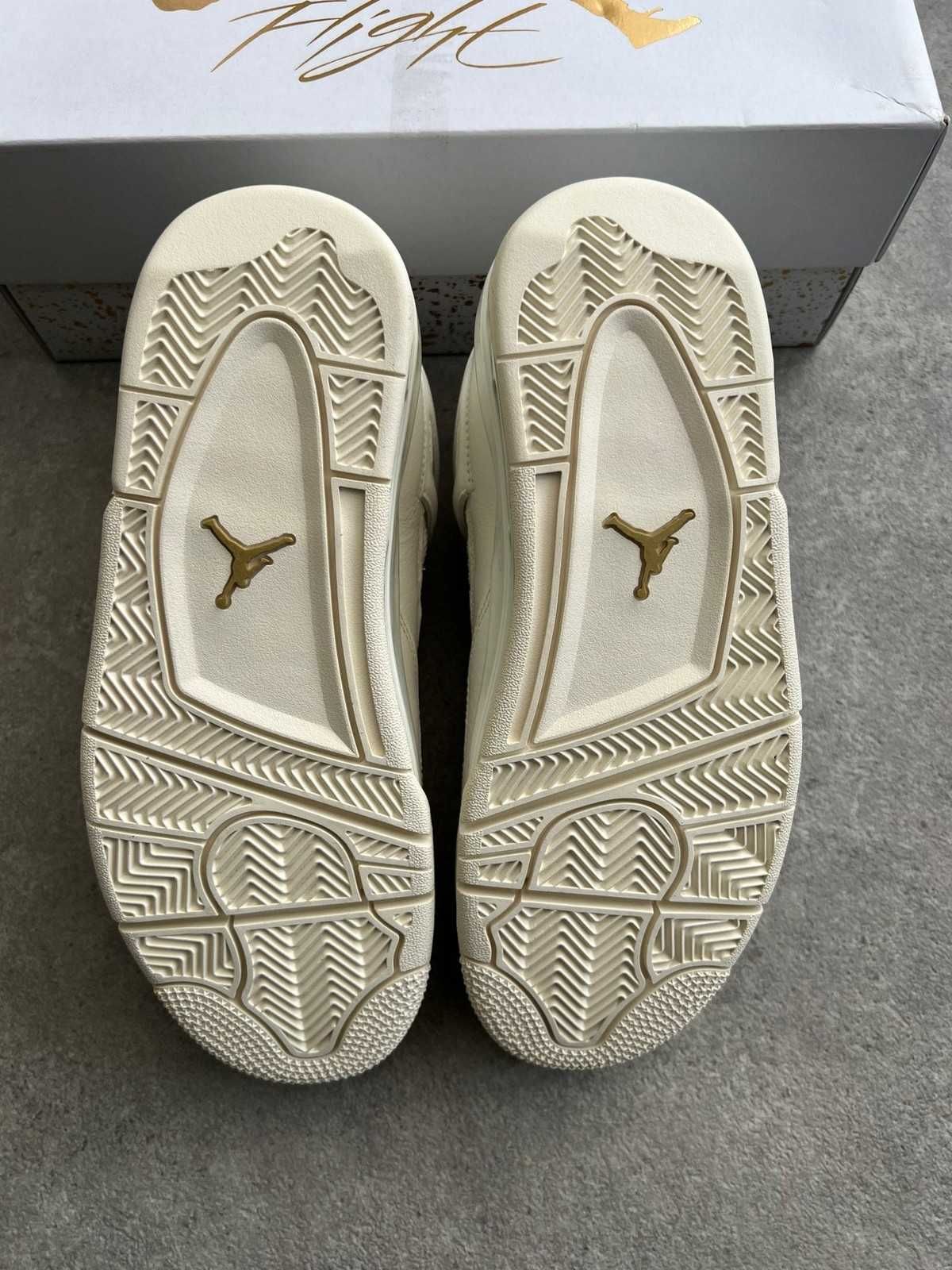 Jordan 4 Metalic Gold